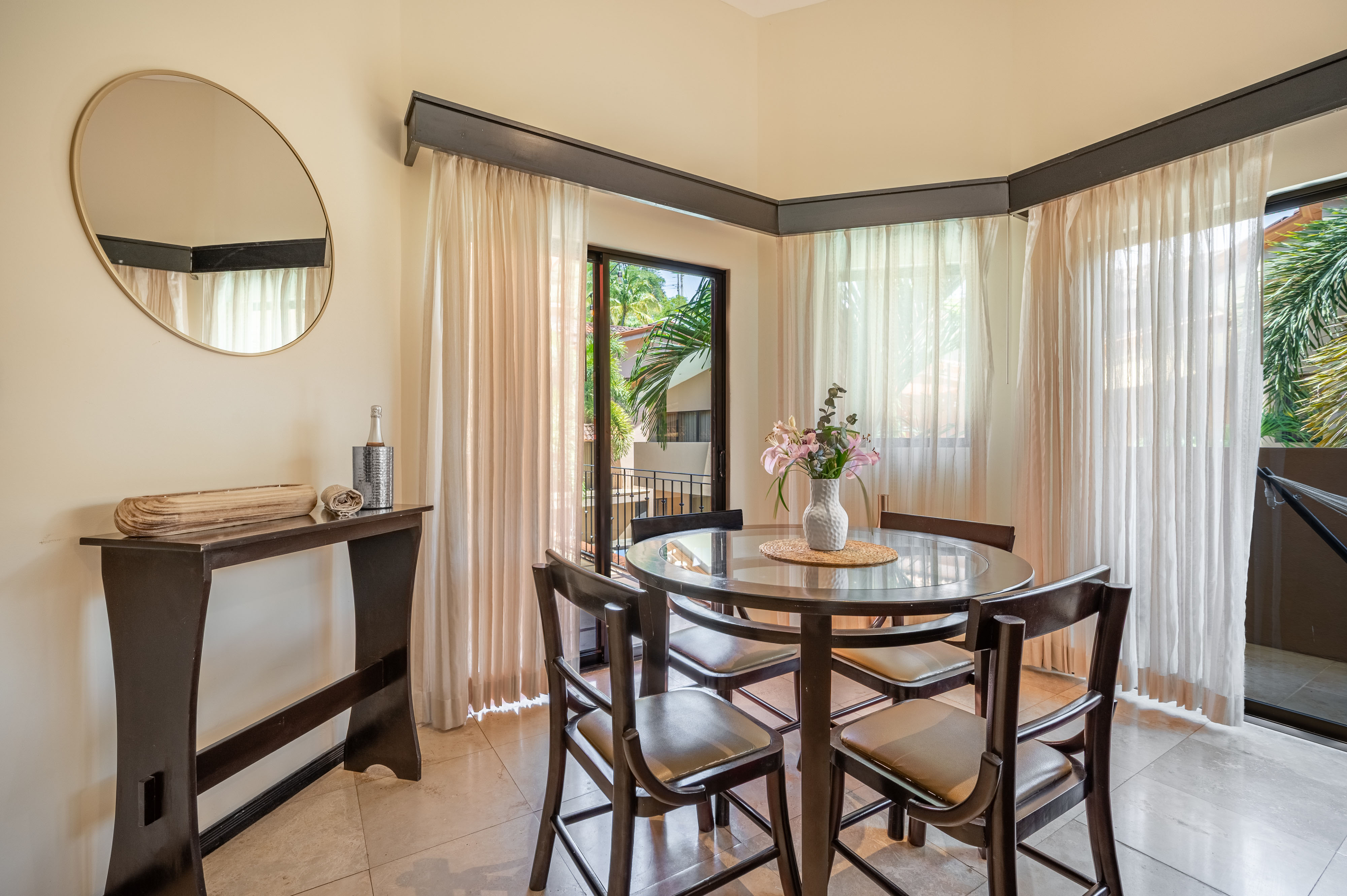 Orchid II dining area