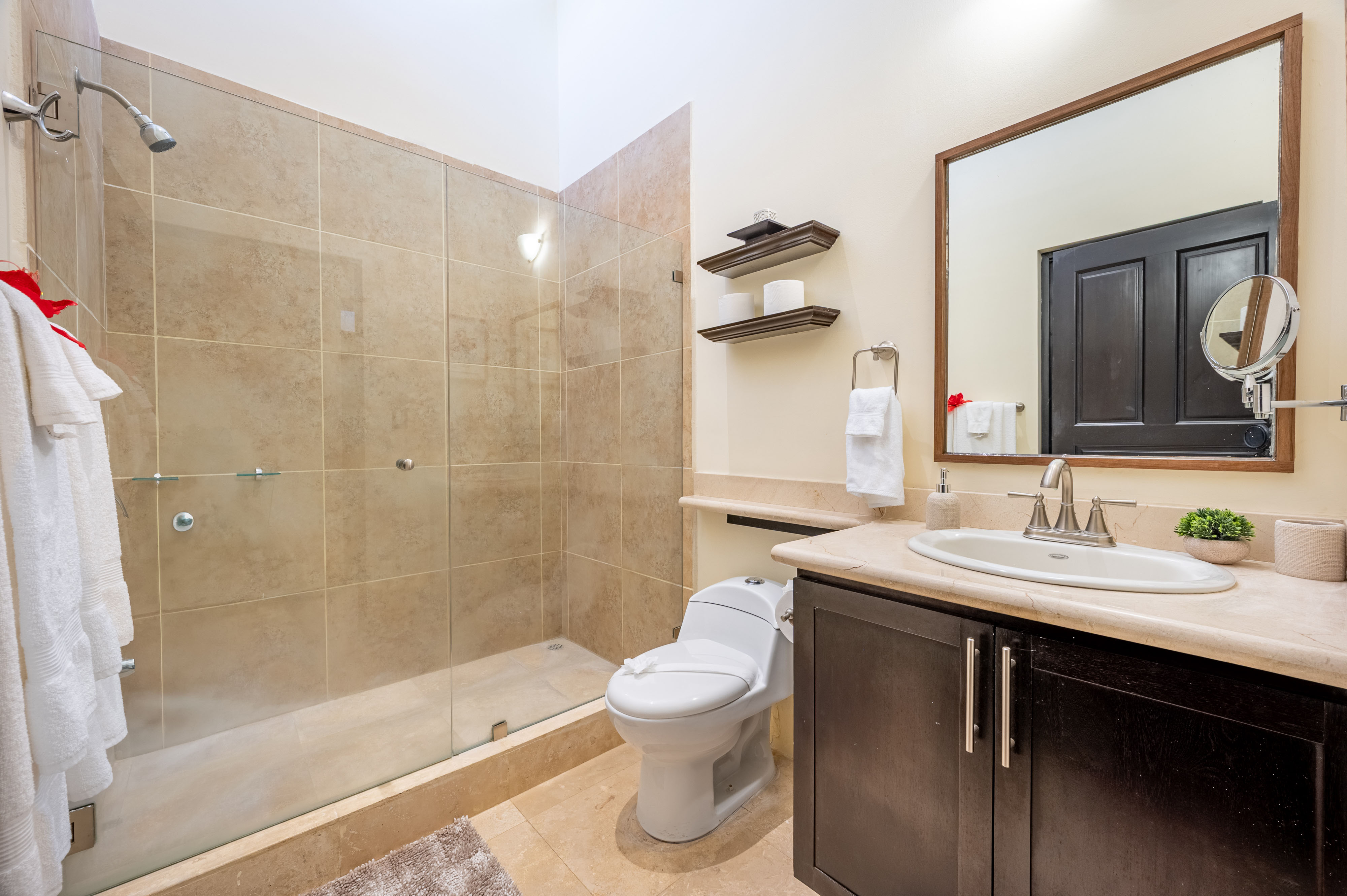 Orchid II bathroom 2