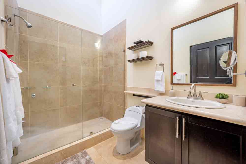 Orchid II bathroom 2